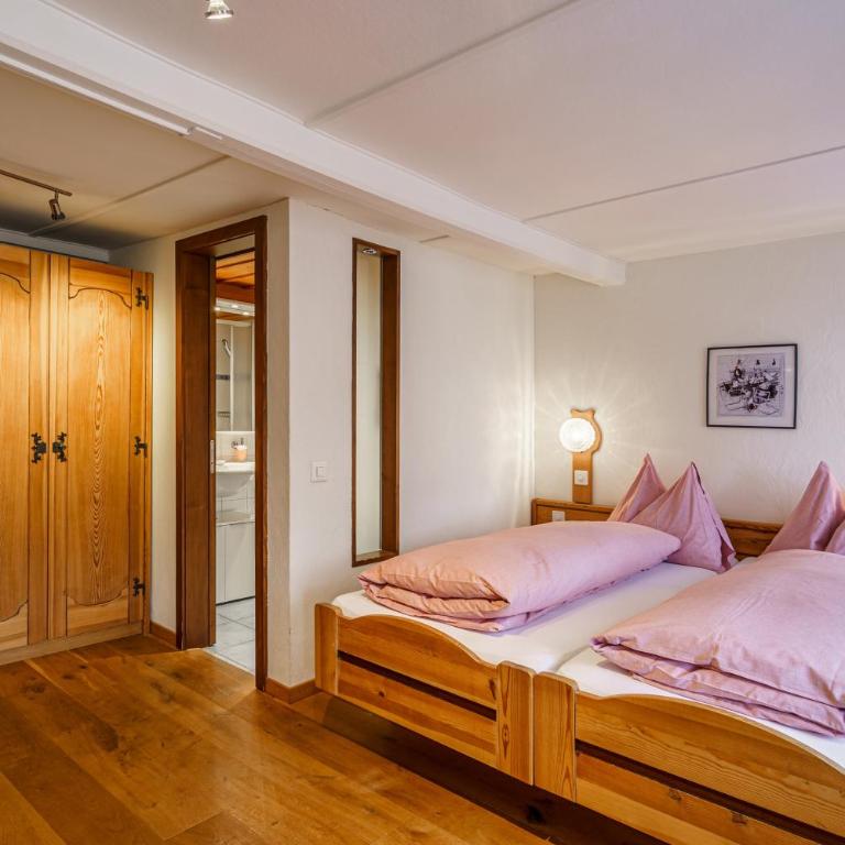 Alpenblick Hotel & Restaurant Wilderswil by Interlaken - Zimmer Alpenchic - 4