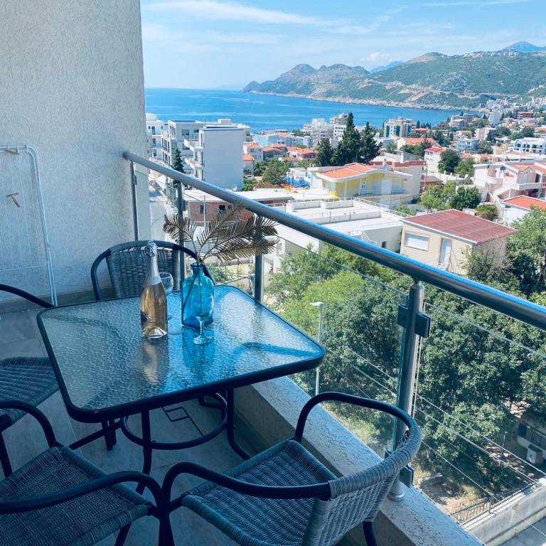 Elma Apartments Dobra Voda - Apartment with View and Balcony - 2