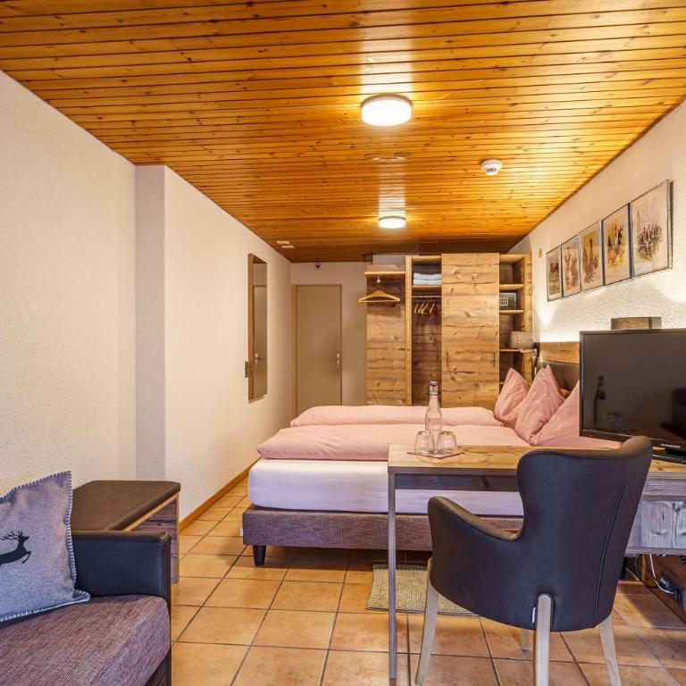 Alpenblick Hotel & Restaurant Wilderswil by Interlaken - Superior Doppelzimmer - 1