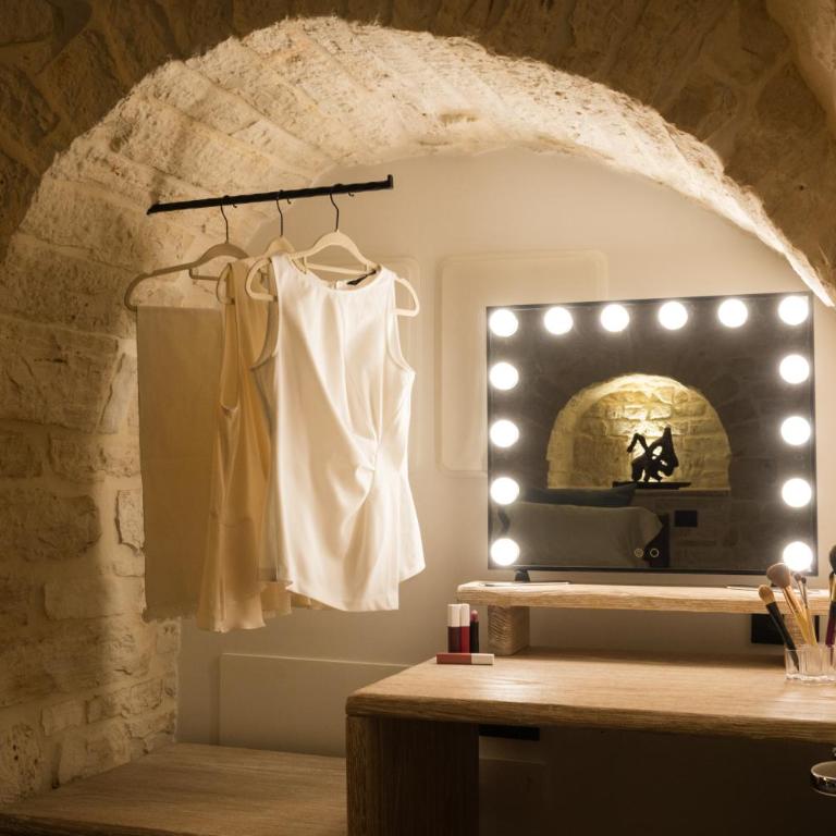 La Mandorla Luxury Trullo - Camera King con Vasca Idromassaggio - 11