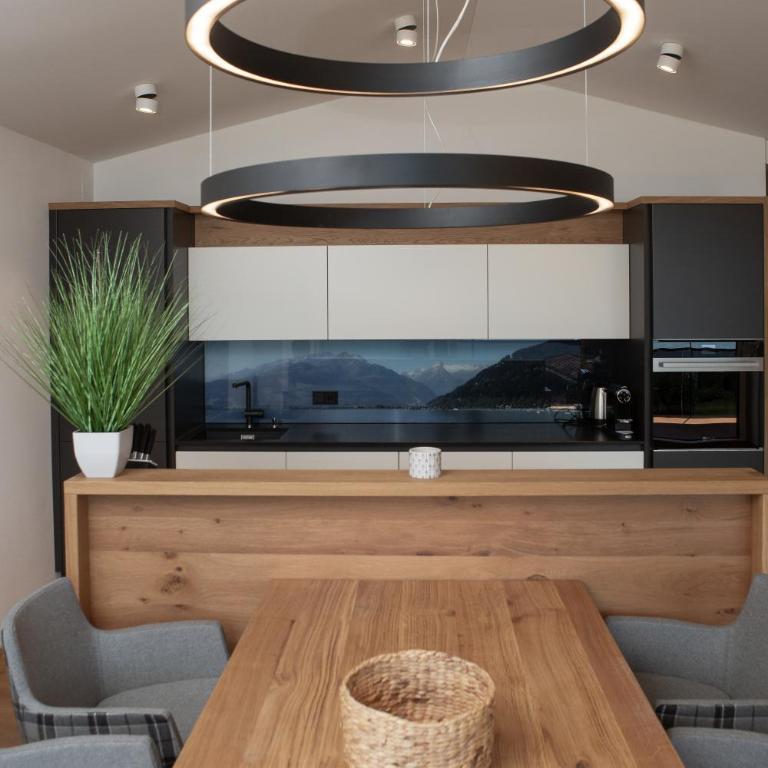 See 58 - Deluxe Apartment - 21