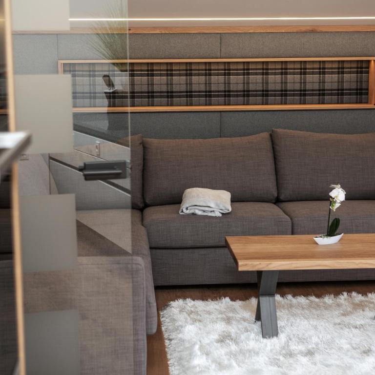 See 58 - Deluxe Apartment - 18
