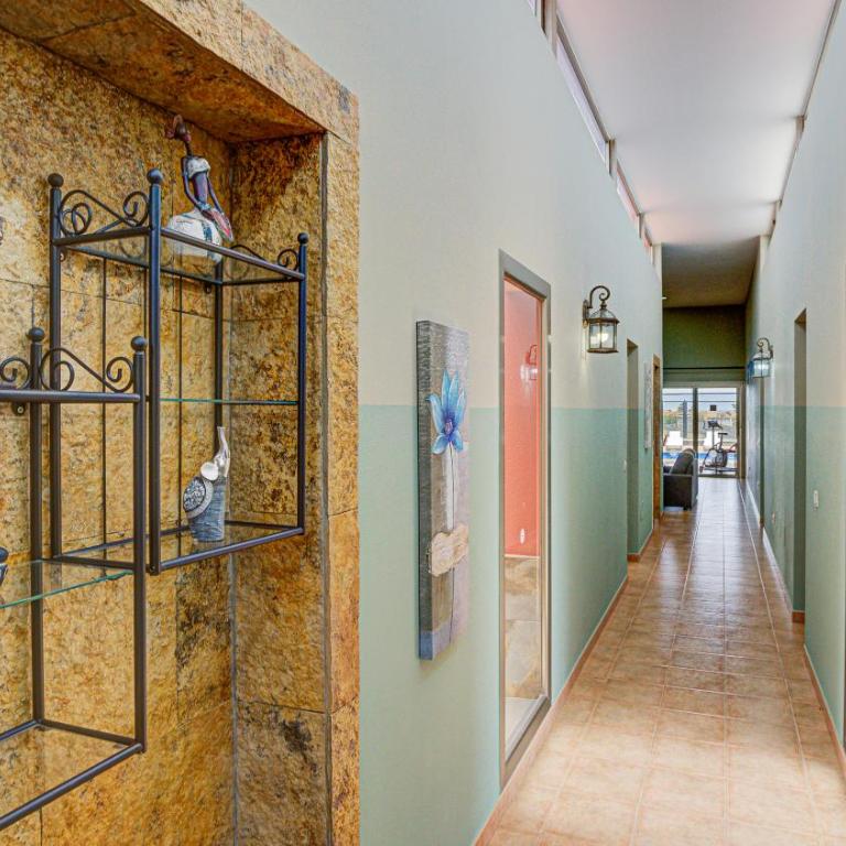 Villa Oneida - Three-Bedroom Villa - 26