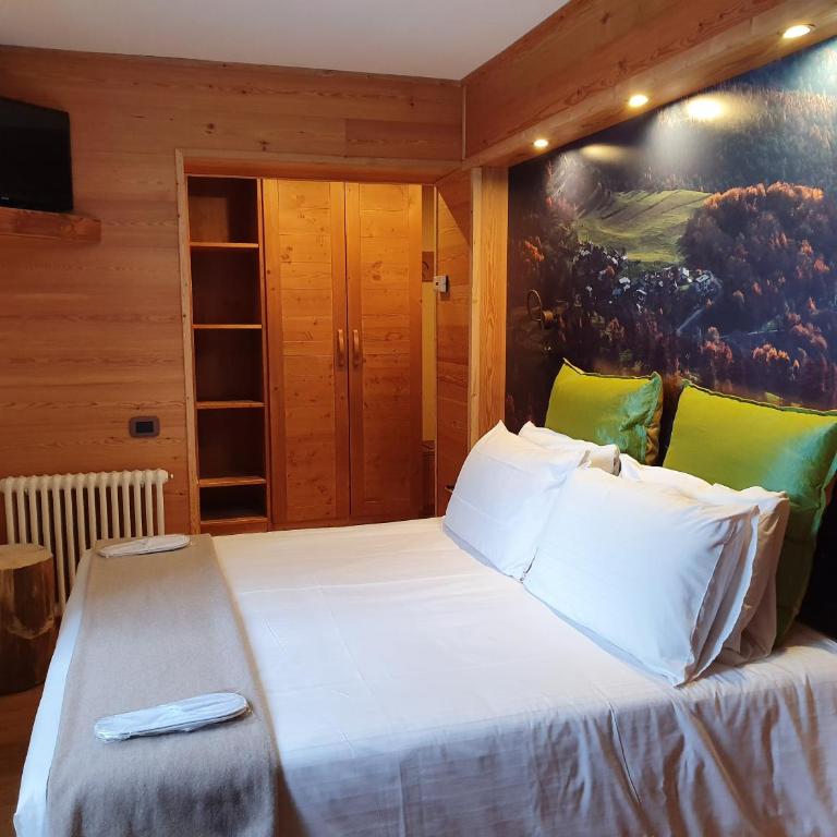 Hotel Castor - Petite Chambre Double ou Lits Jumeaux - 2