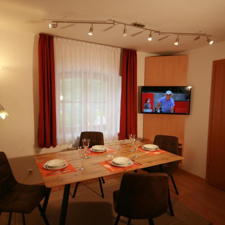 Familienappartements Eder - Free entry to Tauern SPA Kaprun included - Apartment mit 2 Schlafzimmern - 4