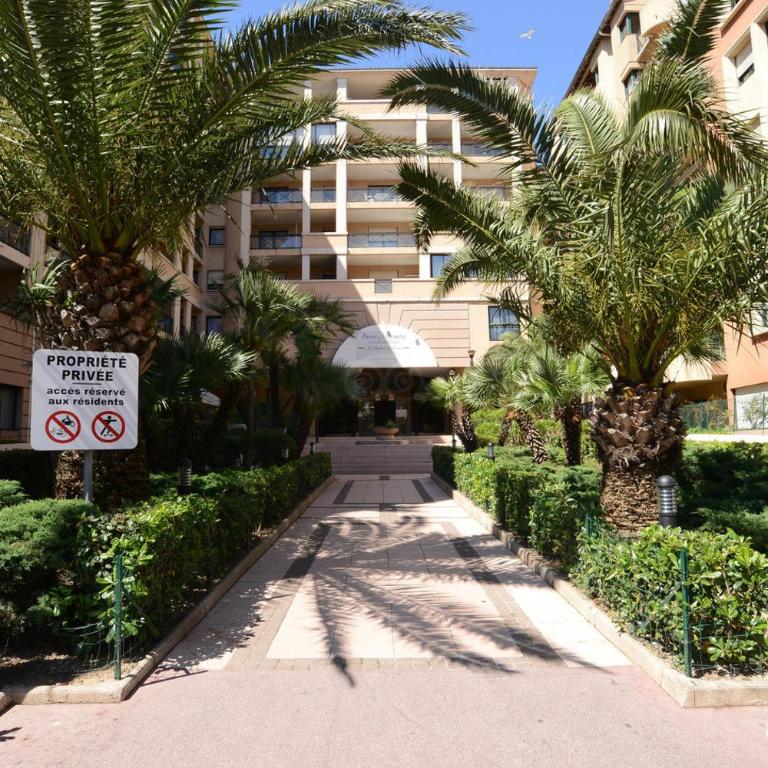 #Cannes Boccacabana Beach, Seafront, in Résid Pierre&Vacances 3 Stars - Appartement - Vue sur Mer - 44