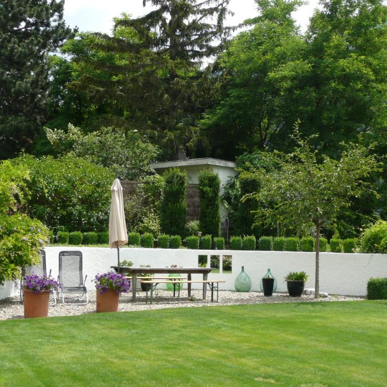Haus Ilse & Karl Heinz - Double Room with Private Bathroom - 1