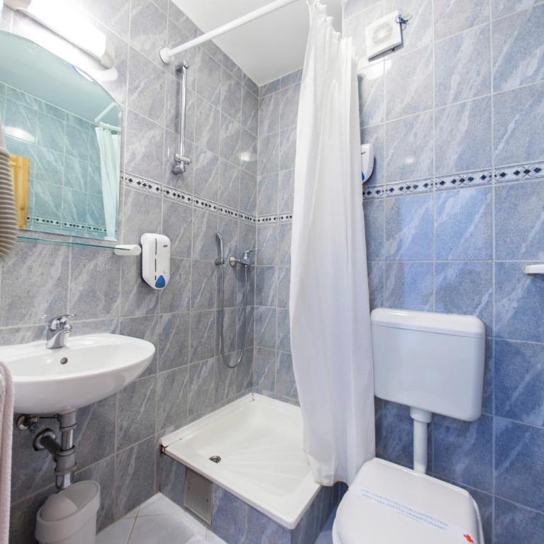 Hotel Kristal - Double or Twin Room - 10