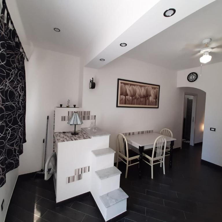Casa Vacanze Expo - Appartamento con 2 Camere da Letto - 21