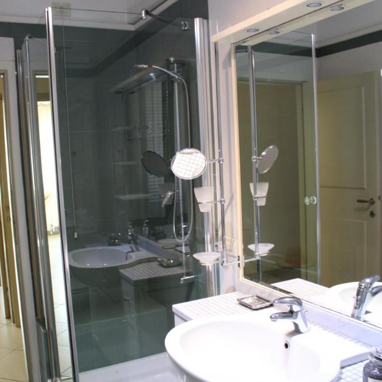 Appartamenti Giovannelli - Appartamento con 2 Camere da Letto e Balcone - 40