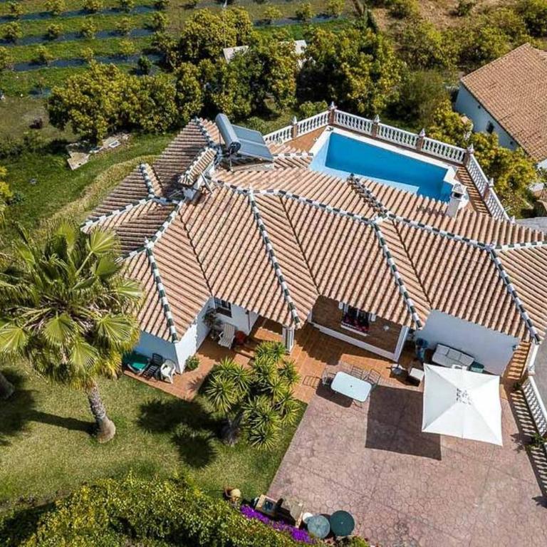 VILLA ANDALUCÍA: cerca de todo, intimidad y espacio - Villa de 3 dormitorios - 3