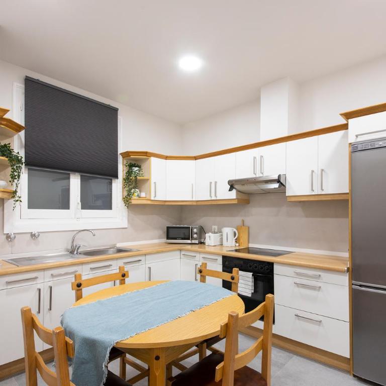 Beach & City - Neighbourhood of Gros - Apartamento Estándar - 7