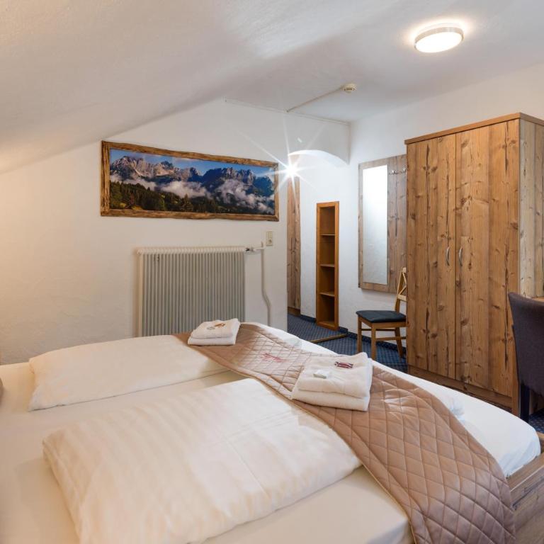 Haus Tirol - Familienzimmer (2 Erwachsene + 2 Kinder) - 2