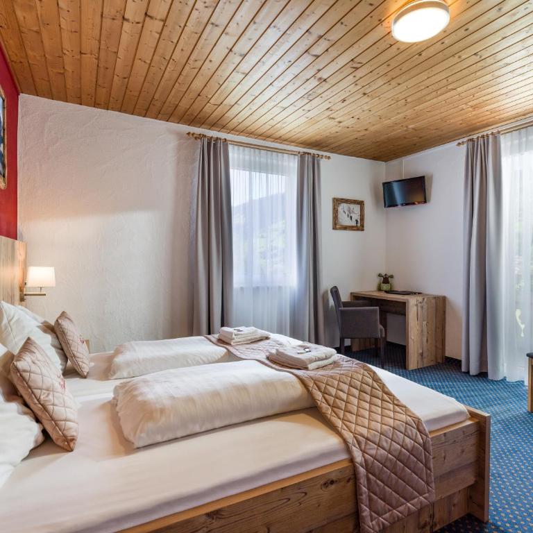 Haus Tirol - Comfort Doppelzimmer mit Balkon - 6