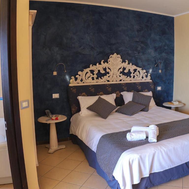 Janus Hotel - Junior Suite Panoramica con Vasca Idromassaggio - 5