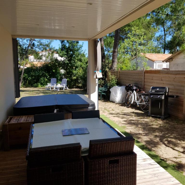 LES EMBRUNS - Villa 3 Chambres - 13