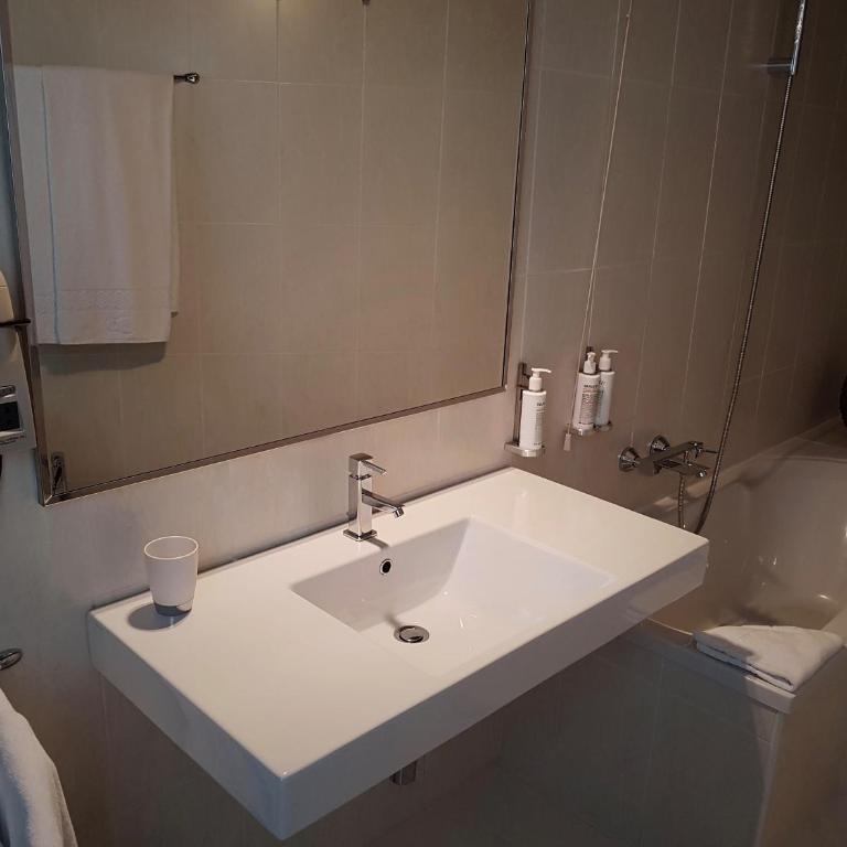 Hotel Clocchiatti Next - Camera Tripla Standard - 1