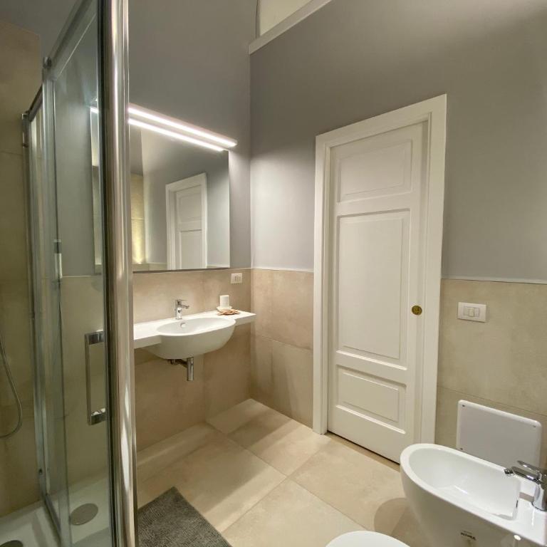 Suite 261 - intero appartamento nel centro di Bari - One-Bedroom Apartment - 15