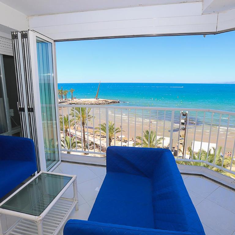 DIFFERENTFLATS Bello Horizonte - Four-Bedroom Apartment with Sea View - 4