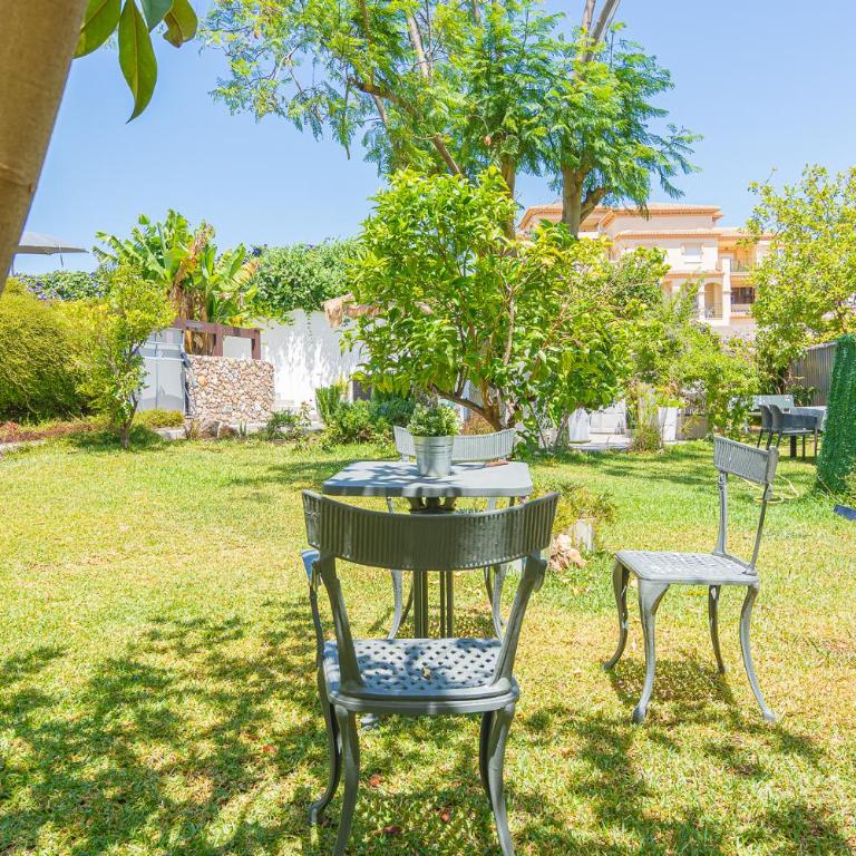 Resort con piscina privada en Calle Carabeo - Villa - 29