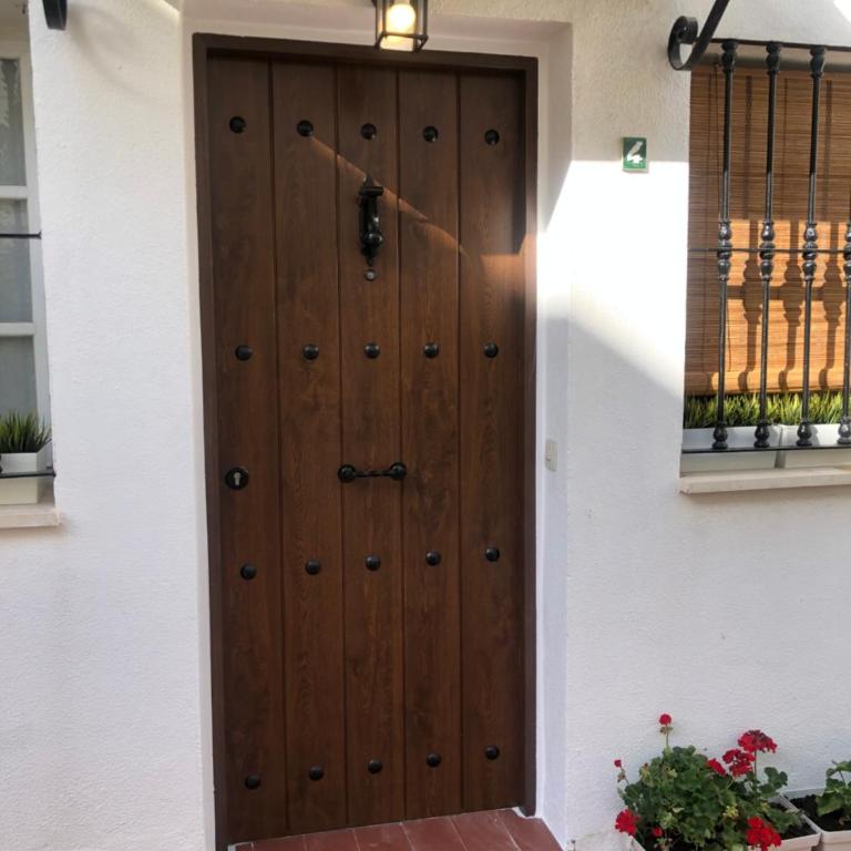 El Cortijuelo. Magnificent triplex terraced house with rooftop of 18m2, overlooking the sea. Parking - Vacation Home - 43
