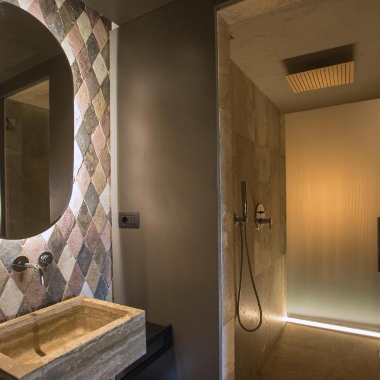 Mormoraia - Suite - 19