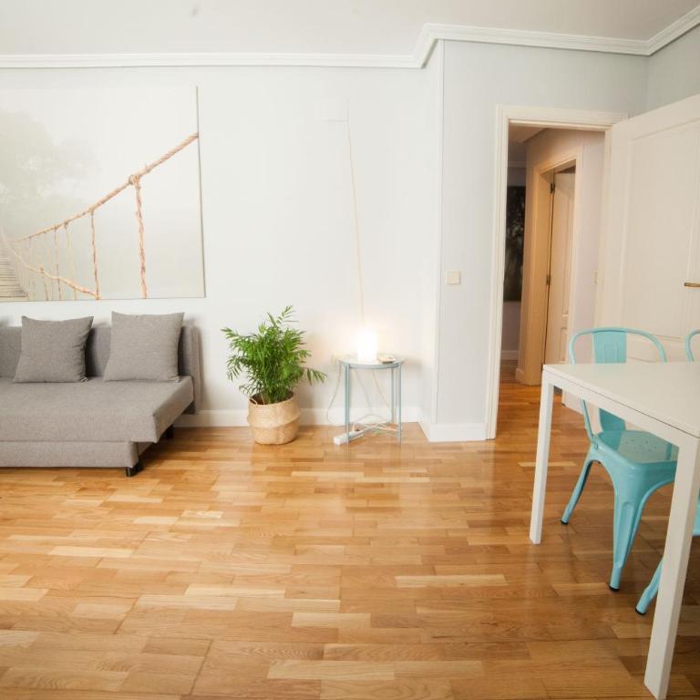 Apartments Madrid Principe - Superior Apartment - 18