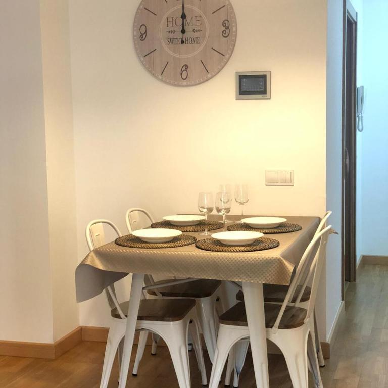 Piso Noray - Two-Bedroom Apartment - 13