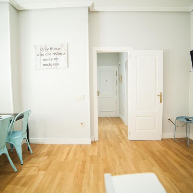 Apartments Madrid Principe - One-Bedroom Apartment - 17