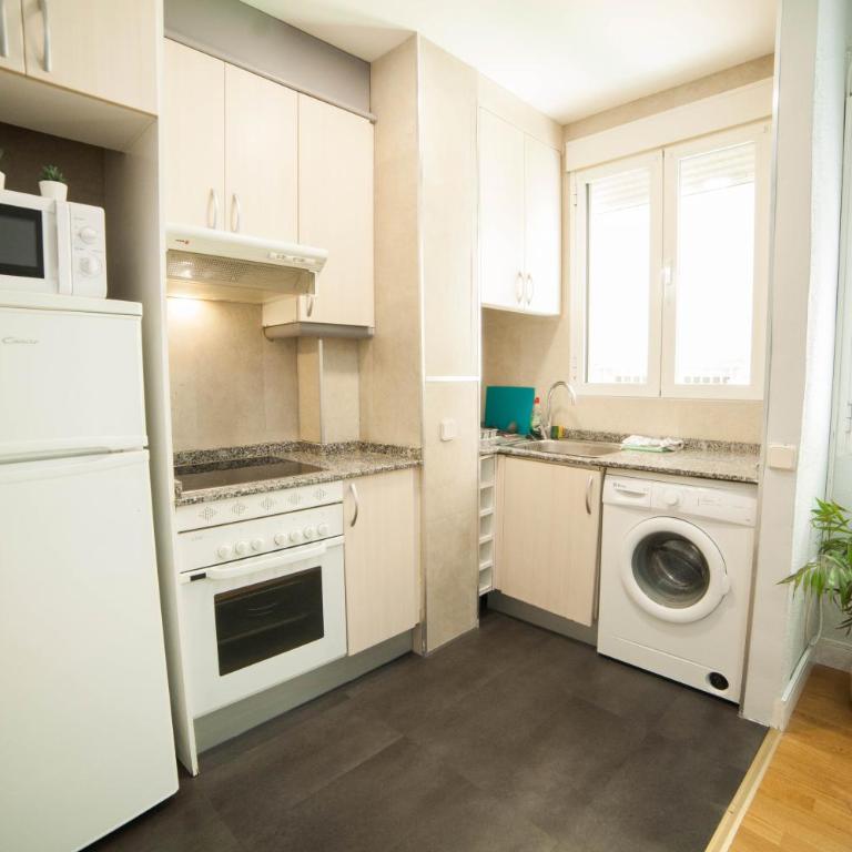 Apartments Madrid Principe - One-Bedroom Apartment - 14