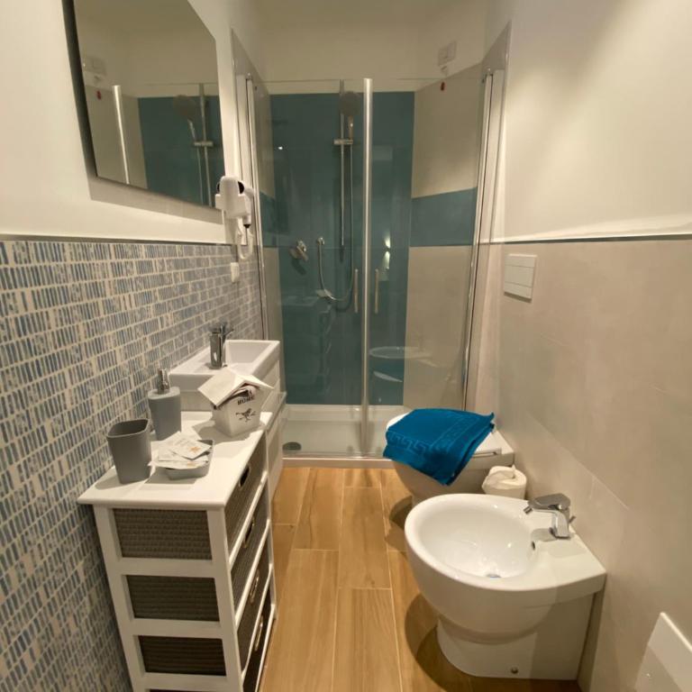 Le Calette 105 - Camera Matrimoniale con Bagno Privato - 2