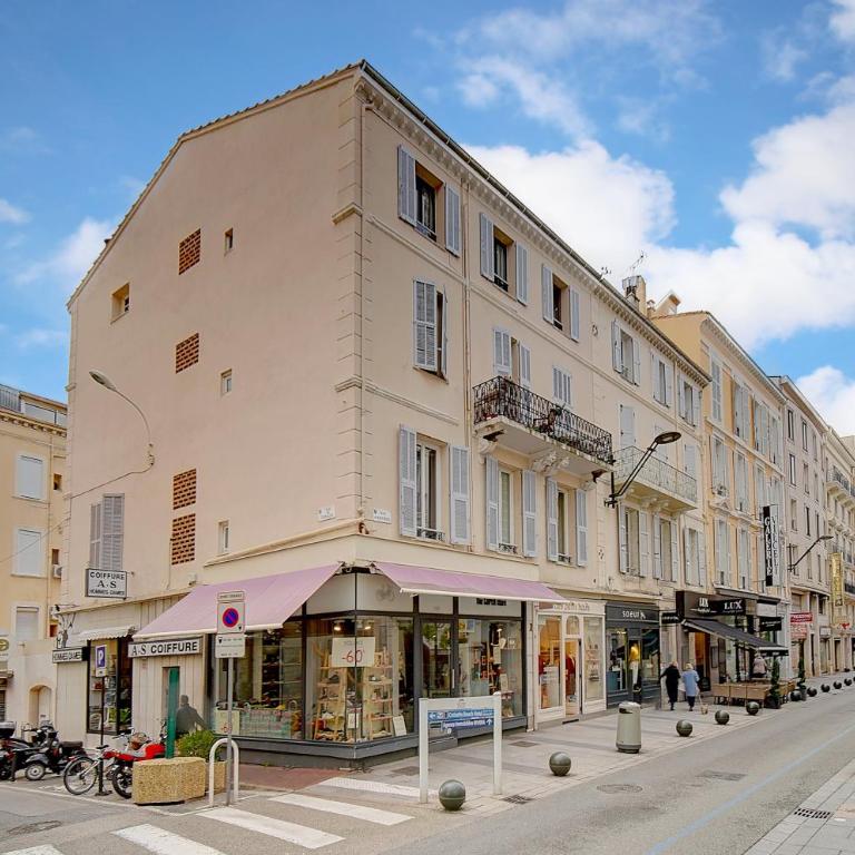 Charmant 3 pièces rue d'Antibes - Apartamento de 2 dormitorios - 8