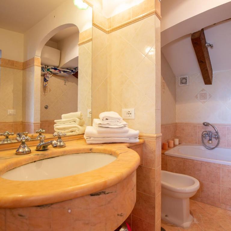 Rossy House Sorrento - Appartamento con 2 Camere da Letto - 23