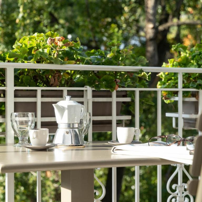 Ladurnerhof Boutique Apartments Meran - One-Bedroom Apartment with Balcony and Mountain View - 8