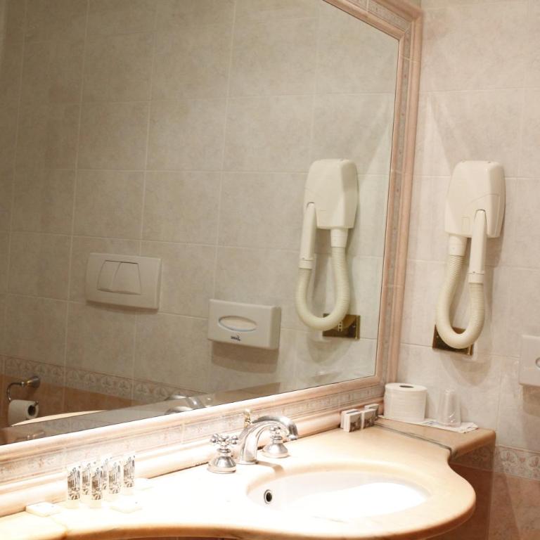 Hotel Pace Helvezia - Double Room - 3