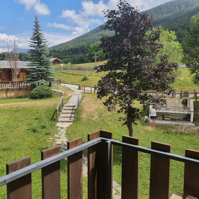 Studio 4 à 5 personnes Saint Jean Montclar - Appartement 1 Chambre - 11