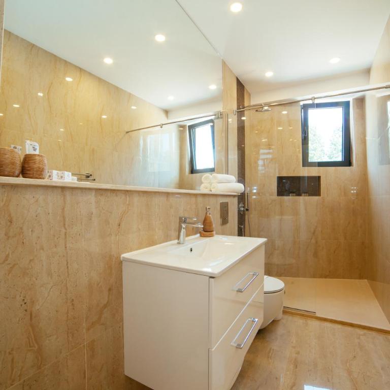 Hotel Ambiente Ulcinj - Apartman sa Balkonom - 2