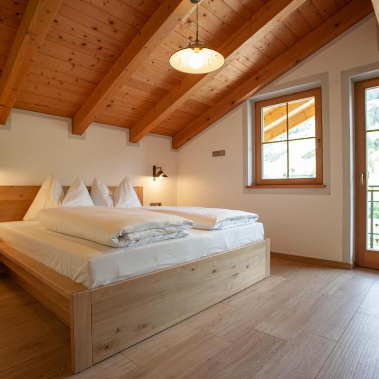 Peil HighEnd-Basic apartments - Apartment No.5 Four-room apartment on the second floor - 7