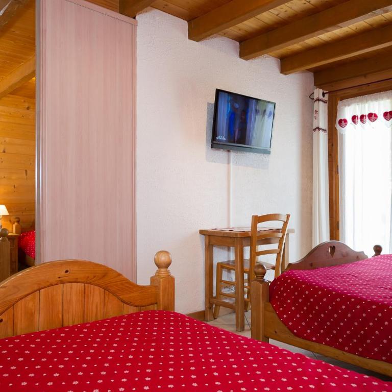 CHAMBRE d'HÔTE LA PETITE BERGERIE - Chambre Triple avec Balcon - 9