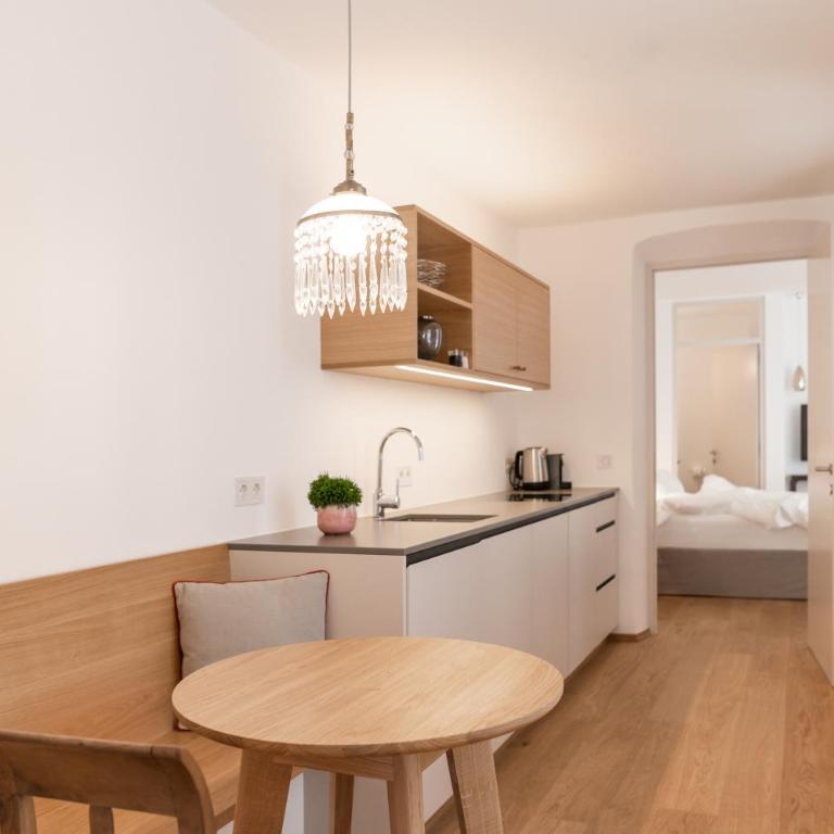 Kuntino Suites - Appartamento con 1 Camera da Letto e Balcone - 1
