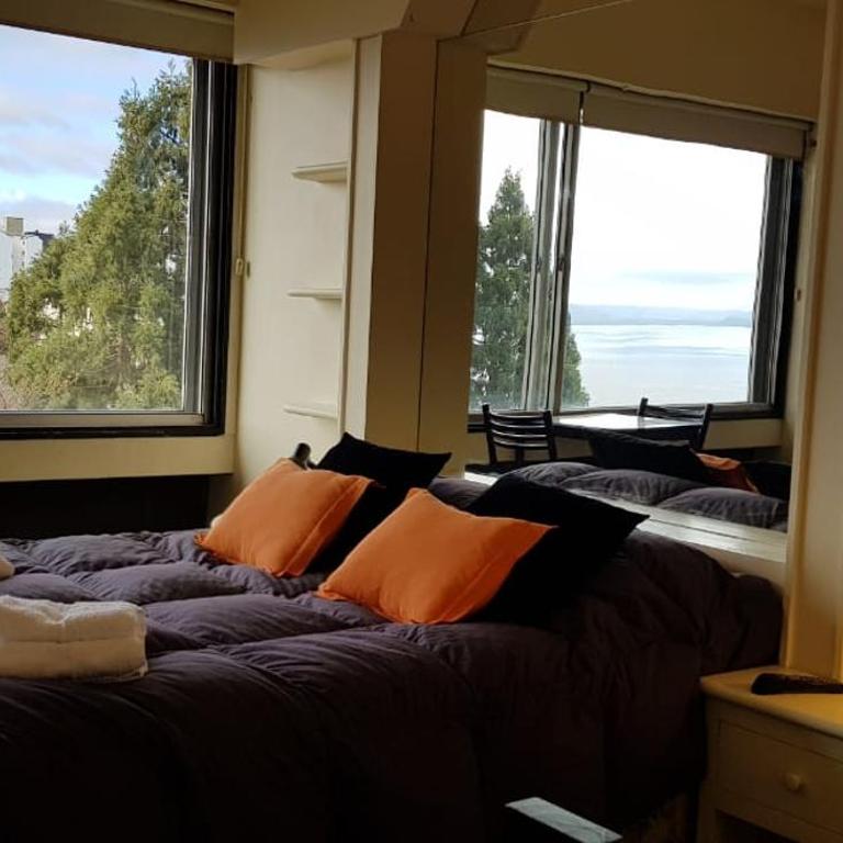 Center Vistas - Apartment with Lake View - 3