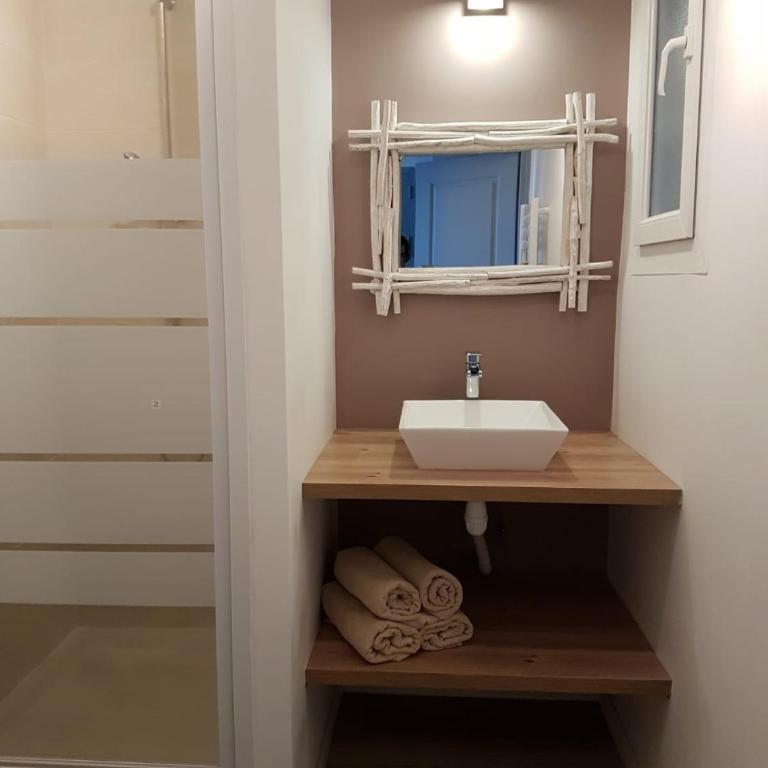 Magnifique Appartement 3 pièces Joliette Marseille PARKING PRIVATIF - Appartement 2 Chambres - 18
