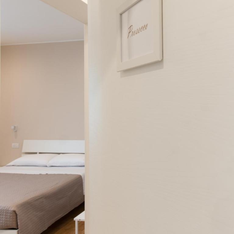 Maison Altinia, locazione in centro storico a due passi dalla stazione - Habitación Doble - 5