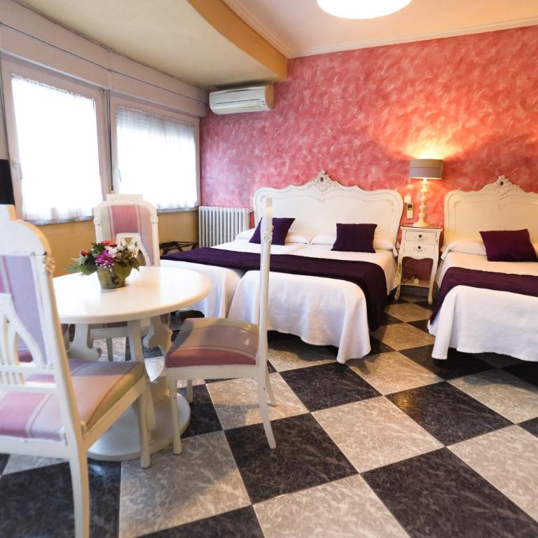 Hostal Goya Suites - Habitación cuádruple - 2