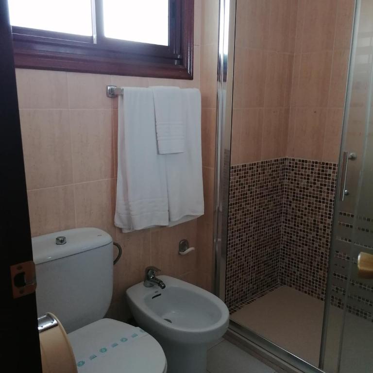 Hostal Adelia - Habitación Doble - 1 o 2 camas - 5