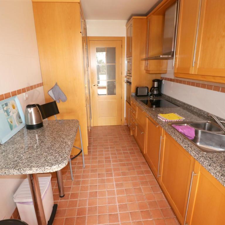 Salinas. Apartment for 4. Terrace/Parking/Pools/Gym/4mins beach - Apartamento de 2 dormitorios - 17