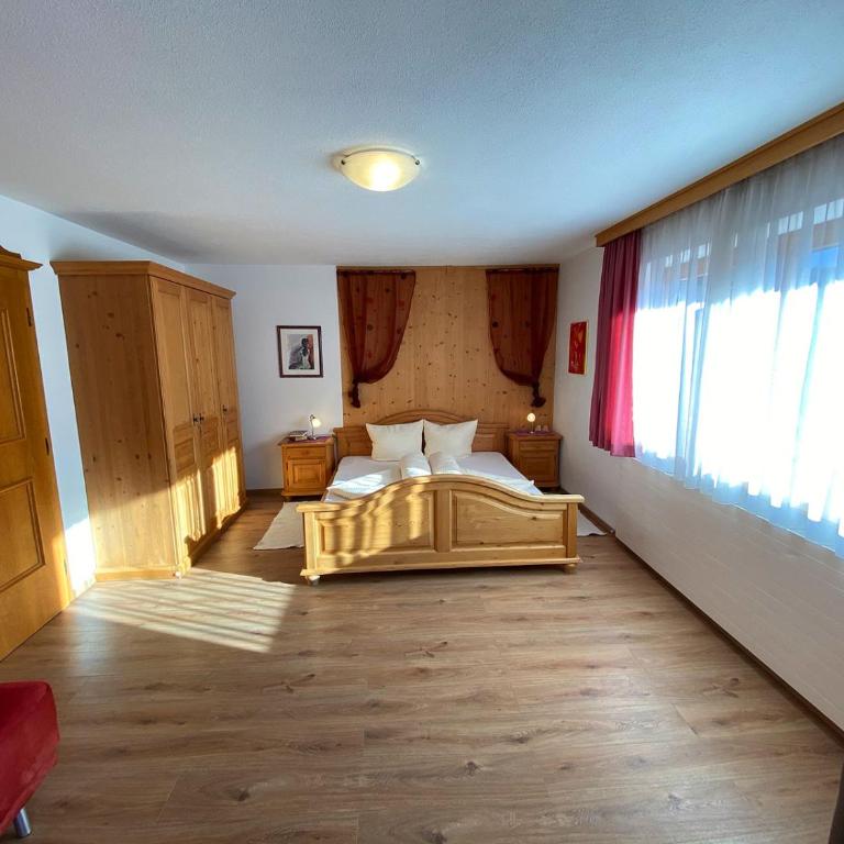 Appartments Hofer - Apartment mit 3 Schlafzimmern und Dusche - 5