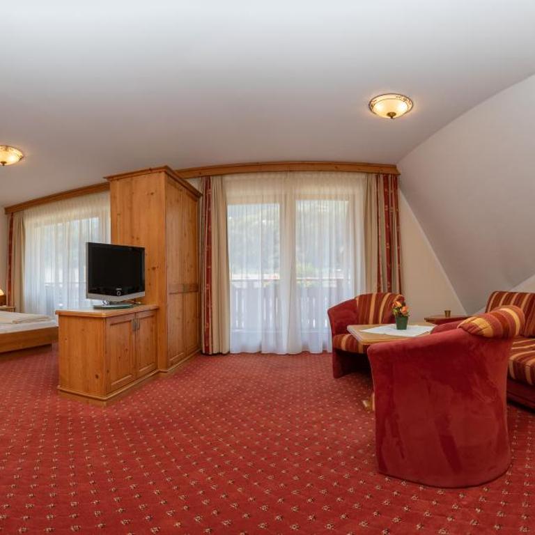Hotel Garni Elisabeth - Junior Suite mit Balkon - 5