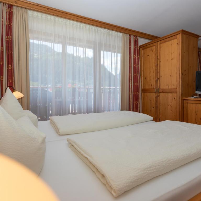 Hotel Garni Elisabeth - Junior Suite mit Balkon - 3