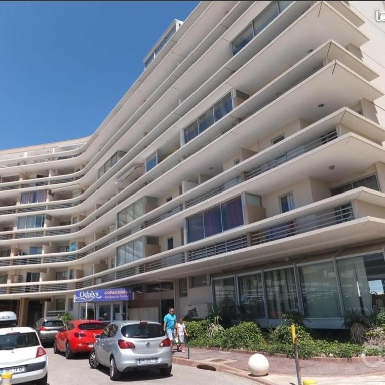 Superbe appartement face à la mer avec parking privatif - Appartement 2 Chambres - 28